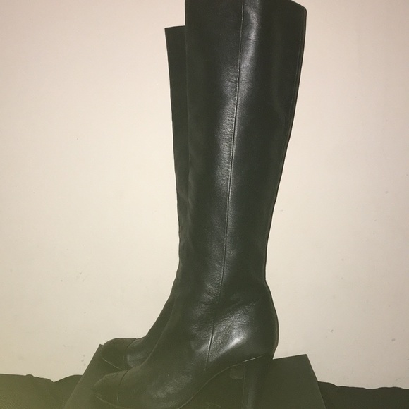 Chanel black boots/ booties - Picture 3 of 5